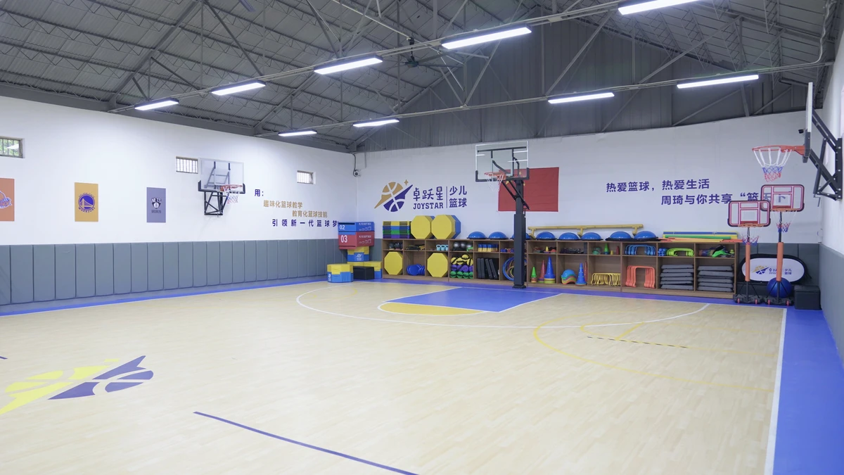 如何通过反馈分析提升篮球战术意识_2